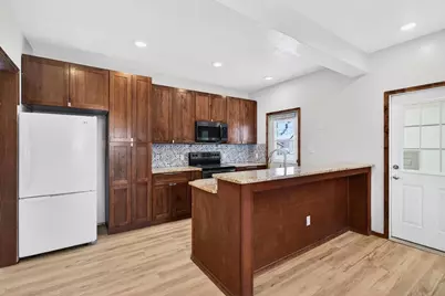 394 S Park Avenue, Fond du Lac, WI 54935 - Photo 5