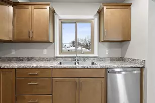 308 Fairview Way, Shawano, WI 54166 - Photo 33