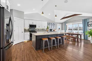 2226 Laddie Trail, De Pere, WI 54115 - Photo 3