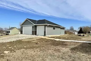 341 Leona Way, Oakfield, WI 53065 - Photo 5