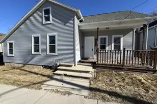 1409 S 10th St, Manitowoc, WI 54220 - Photo 1