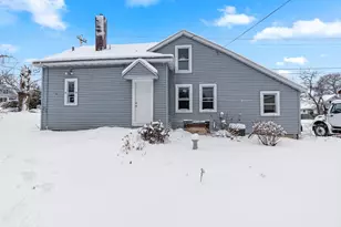1409 S 10th St, Manitowoc, WI 54220 - Photo 29