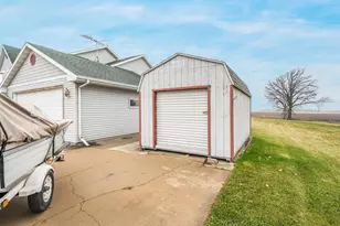 1531 Waukau Rd, Omro, WI 54963 - Photo 41