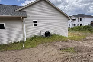 1007 Constellation Way, Marinette, WI 54143 - Photo 33