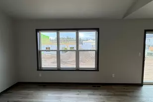 1007 Constellation Way, Marinette, WI 54143 - Photo 5