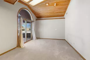 222 Ohio St, Oshkosh, WI 54902 - Photo 23