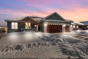 461 T-Bird Dr, Fond du Lac, WI 54935 - Photo 1