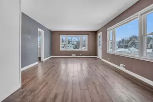 358 Lloyd St, Fond du Lac, WI 54935 - Photo 3