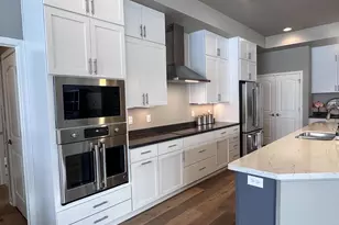 159 N Bedford Rd, Green Bay, WI 54311 - Photo 11