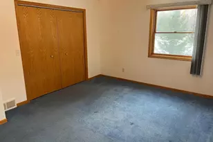 N2420 Wolf Rd, Clintonville, WI 54929 - Photo 9