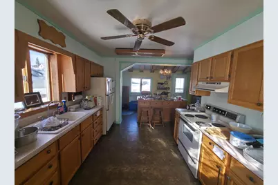 859 Broadway Street, Sheboygan Falls, WI 53085 - Photo 9