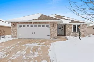 3816 Shore Crest Ln, Green Bay, WI 54311 - Photo 1