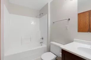 210 River St, Neenah, WI 54956 - Photo 35