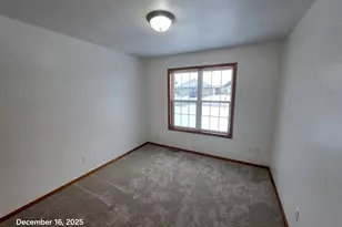 2286 Spring Meadow Dr, Neenah, WI 54956 - Photo 19