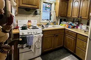 16 E 11th St, Fond du Lac, WI 54935 - Photo 3