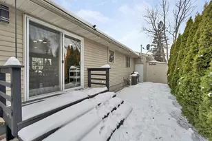 1217 Charles St, De Pere, WI 54115 - Photo 43