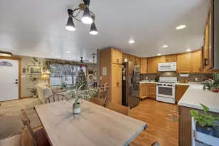 1217 Charles St, De Pere, WI 54115 - Photo 11