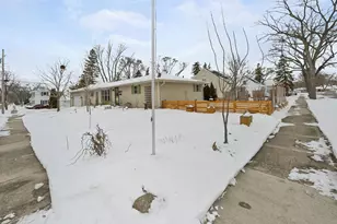 1217 Charles St, De Pere, WI 54115 - Photo 37