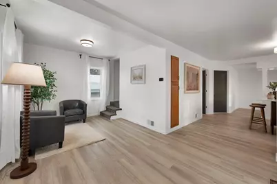 1735 E Mason Street, Green Bay, WI 54302 - Photo 9