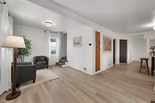 1735 E Mason St, Green Bay, WI 54302 - Photo 9