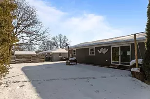 580 W Henry St, Kaukauna, WI 54130 - Photo 31