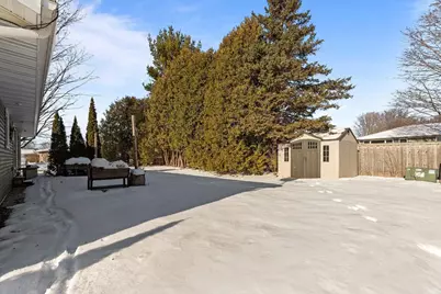 580 W Henry Street, Kaukauna, WI 54130 - Photo 33