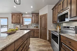 6340 Hidden Hls Ct, Denmark, WI 54208 - Photo 11