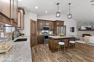 6340 Hidden Hls Ct, Denmark, WI 54208 - Photo 11