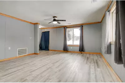 1031 Spruce Street, Marinette, WI 54143 - Photo 11