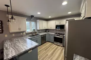 2340 Talladega Speedway Dr, De Pere, WI 54115 - Photo 17