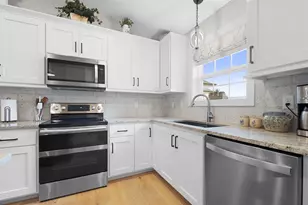 1855 Southbridge Rd, De Pere, WI 54115 - Photo 9