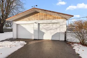 566 Scott St, Ripon, WI 54971 - Photo 5