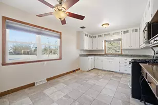 394 Wettstein Ave, Fond du Lac, WI 54935 - Photo 7