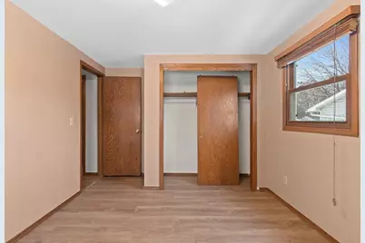 1360 Glen Road, Ashwaubenon, WI 54313 - Photo 19