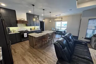 2664 Chambers Xing, Green Bay, WI 54313 - Photo 5