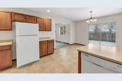 4642 Ridge Court, Manitowoc, WI 54220 - Photo 9