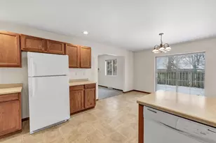 4642 Ridge Ct, Manitowoc, WI 54220 - Photo 9