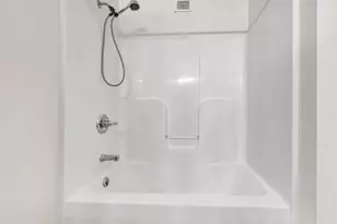 4642 Ridge Ct, Manitowoc, WI 54220 - Photo 21