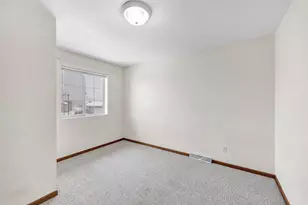 4642 Ridge Ct, Manitowoc, WI 54220 - Photo 17