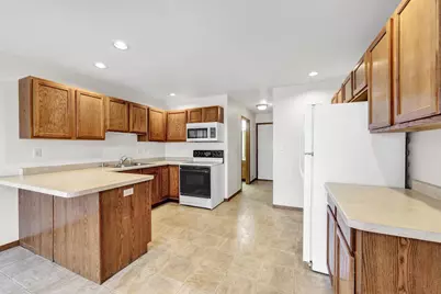 4642 Ridge Court, Manitowoc, WI 54220 - Photo 11