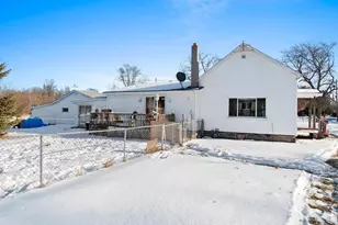 302 McDonald St, Oconto, WI 54153 - Photo 7