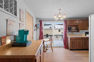 302 McDonald St, Oconto, WI 54153 - Photo 17