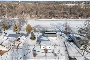 302 McDonald St, Oconto, WI 54153 - Photo 37