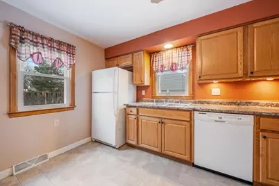 1717 W Franklin Street, Appleton, WI 54914 - Photo 7