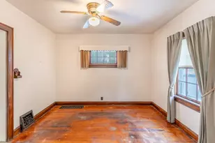 952 Bond St, Green Bay, WI 54303 - Photo 9