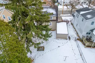 952 Bond St, Green Bay, WI 54303 - Photo 3