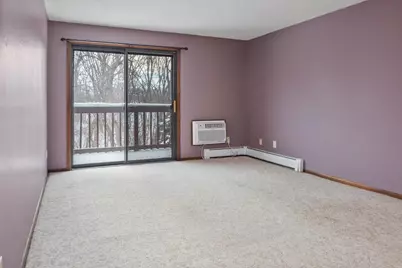 2672 Humboldt Road #4, Green Bay, WI 54311 - Photo 3