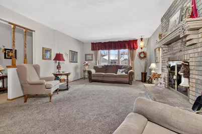 2516 W Sunnyview Circle, Appleton, WI 54914 - Photo 5