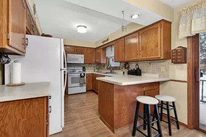 2516 W Sunnyview Circle, Appleton, WI 54914 - Photo 7