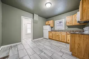 1333 Reed Ave, Oshkosh, WI 54901 - Photo 7